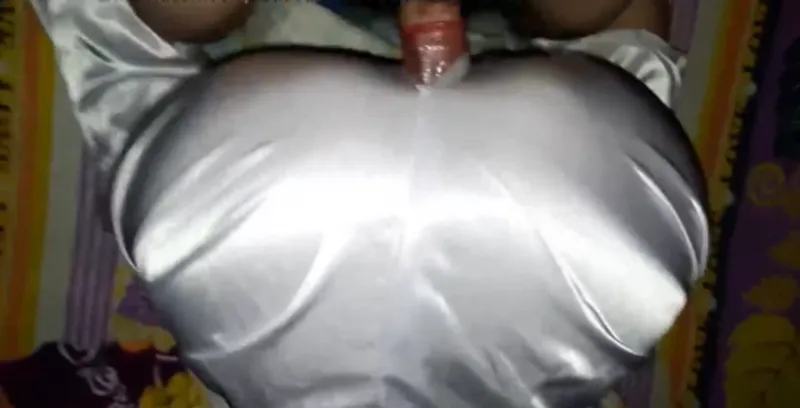 Cô gái Việt mông to địt cực phê